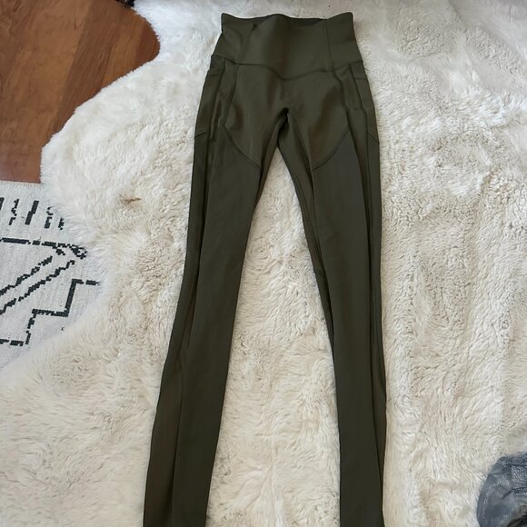 Lululemon All the Right Places - Picture 1 of 2